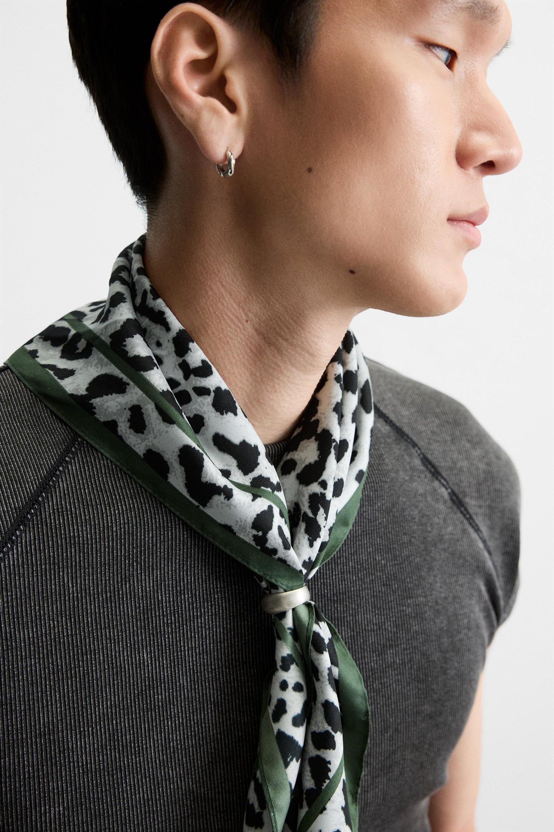 Bandana mit Tiermuster