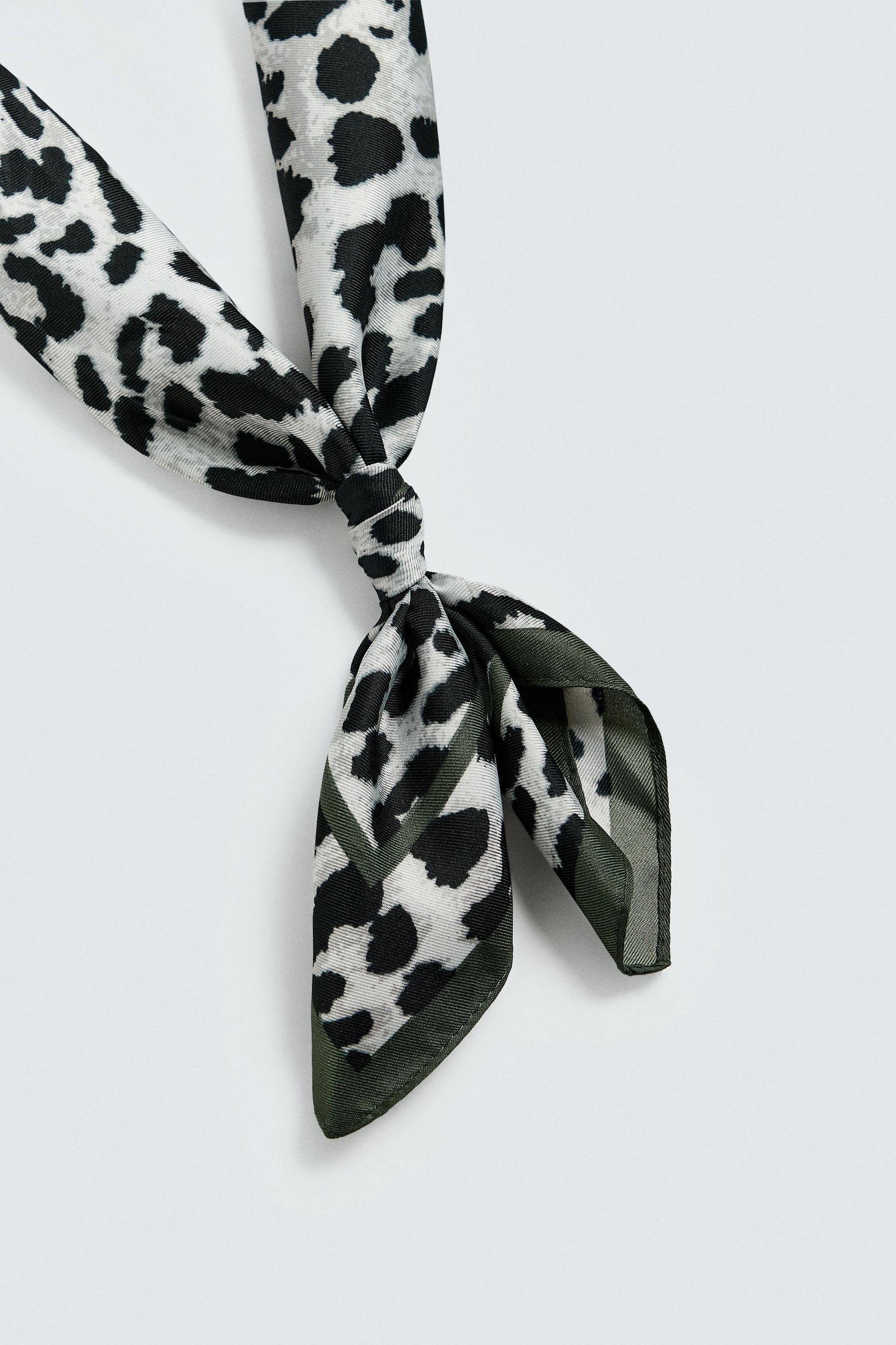 Bandana mit Tiermuster