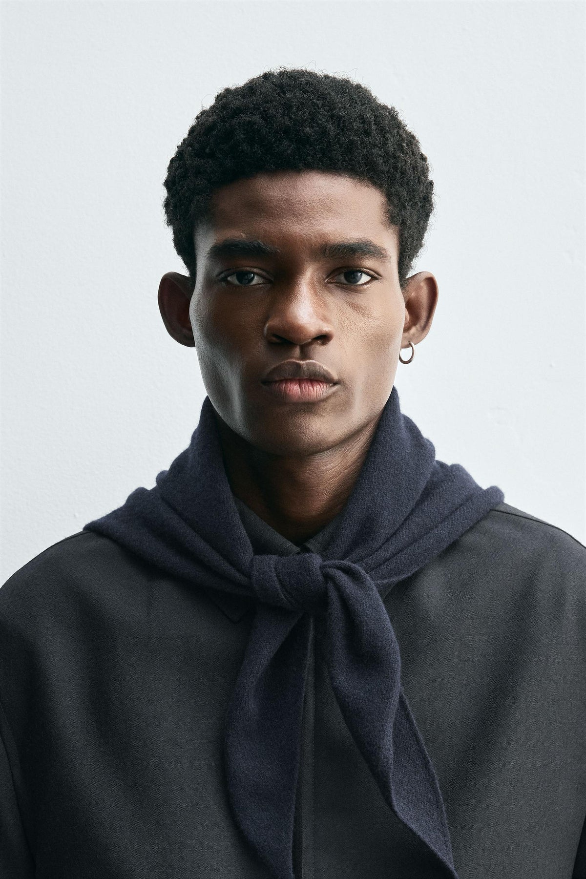 KNITTED WOOL BANDANA - Image 1