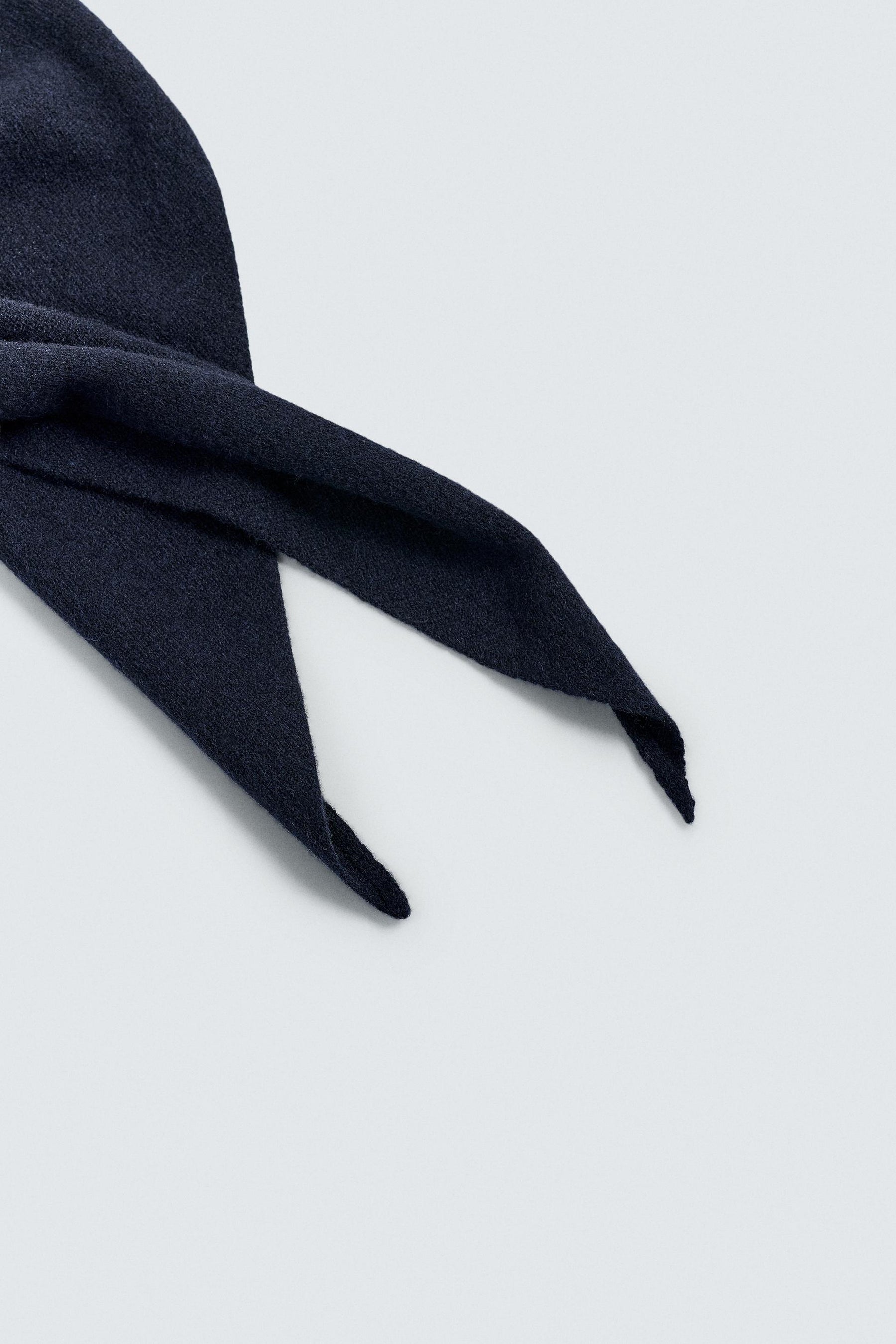 KNITTED WOOL BANDANA - Image 5