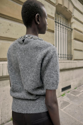 Strickpullover mit Schmuckstein