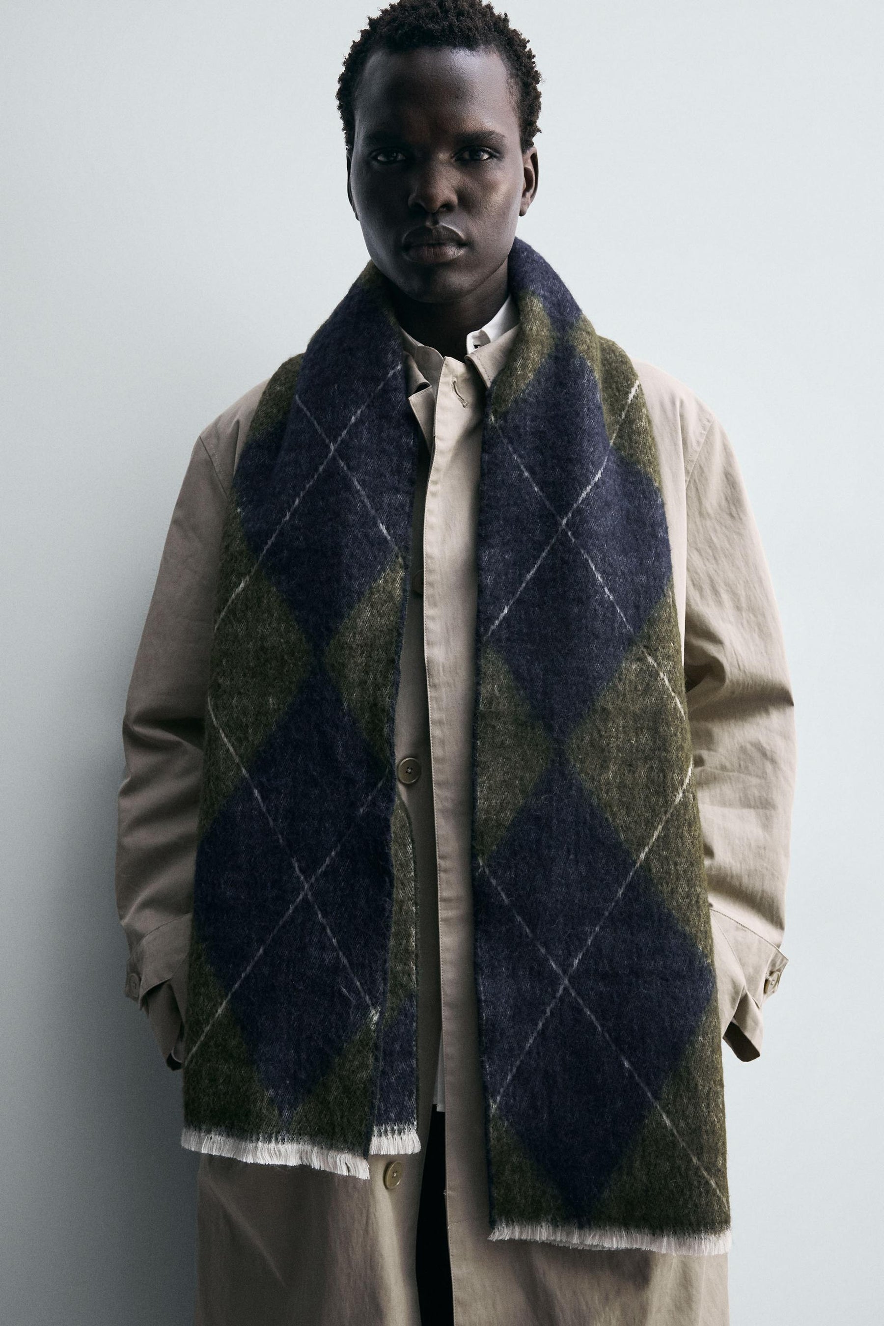 DIAMOND JACQUARD SCARF - Image 1