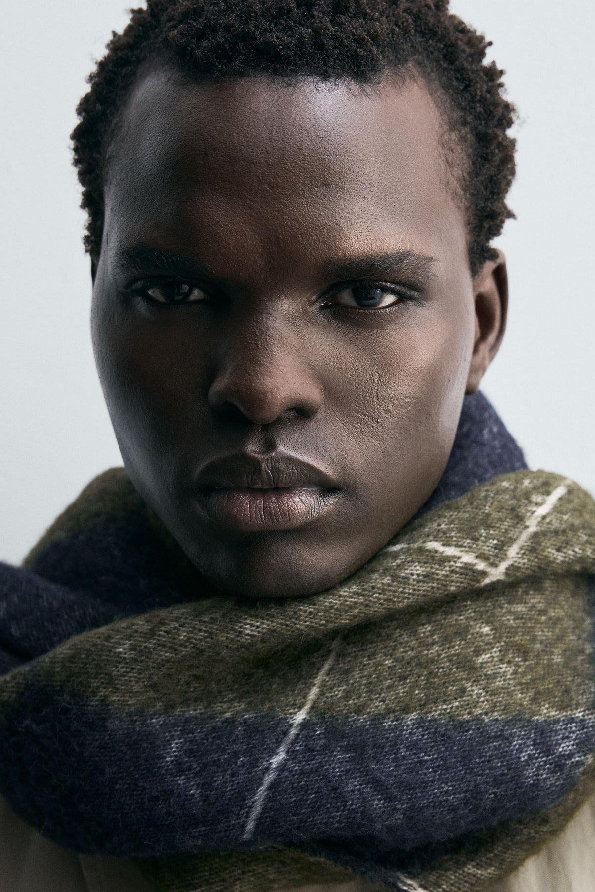 DIAMOND JACQUARD SCARF - Image 2