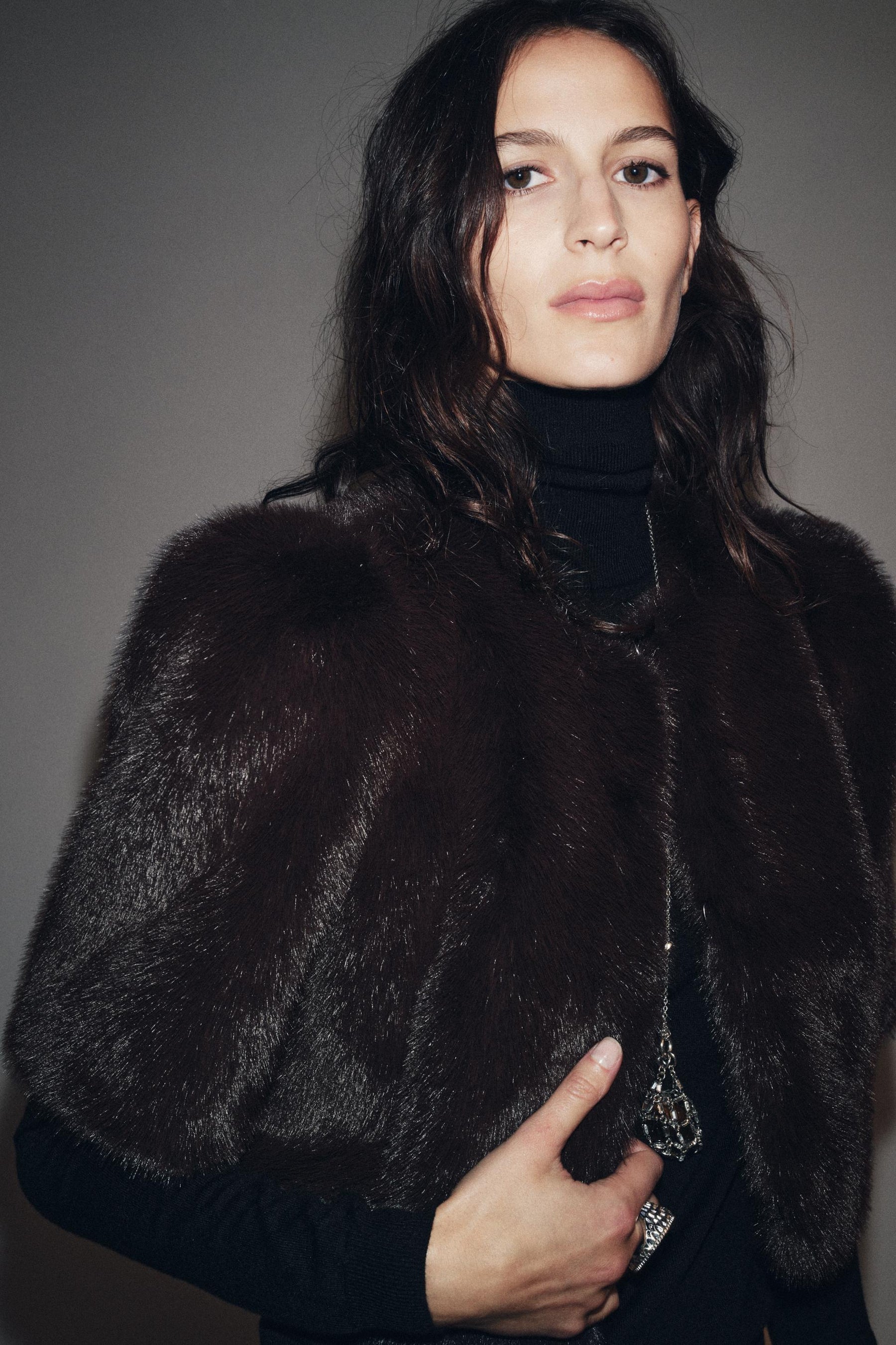 Modische Kunstpelzjacke