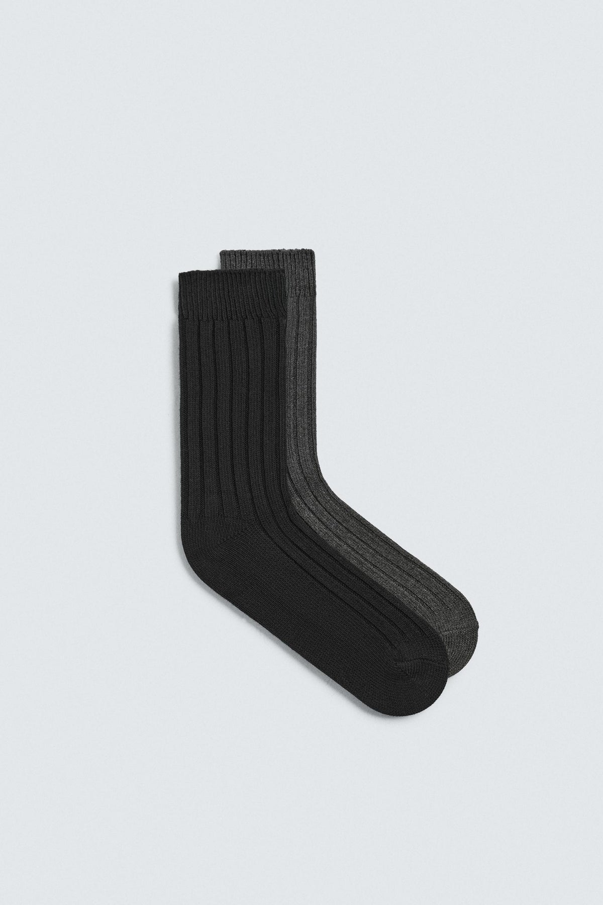 2-PACK OF RIBBED SOCKS - Image 1