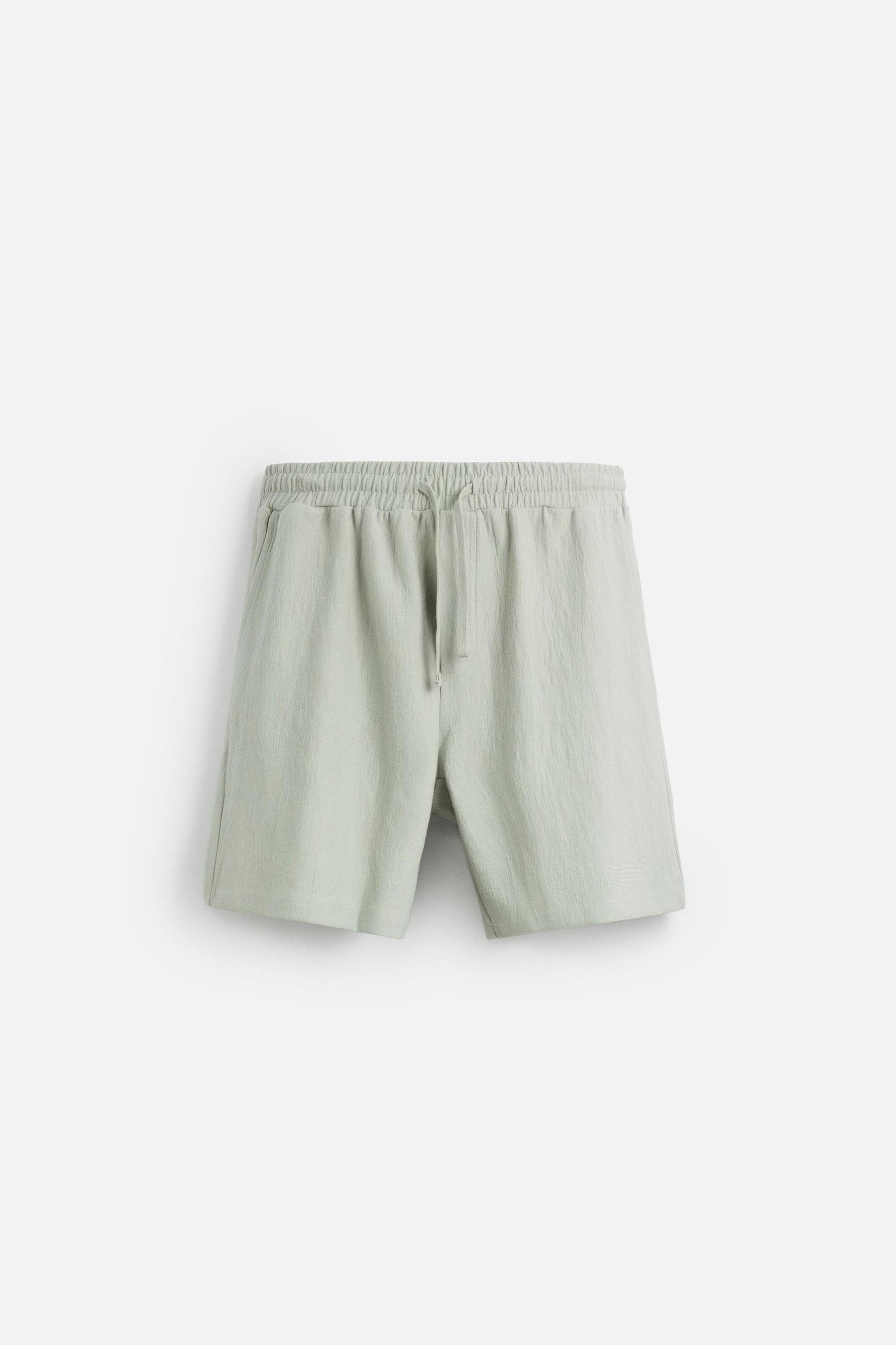 TEXTURED JOGGER BERMUDA SHORTS - Image 7