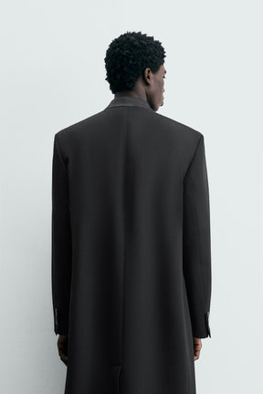 Gestreifter Jacquard-Mantel