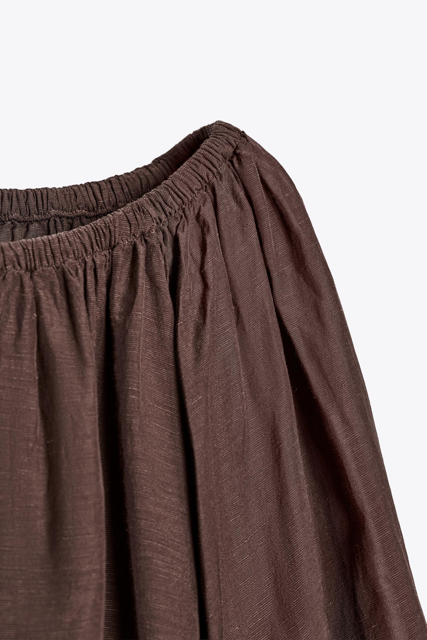 Modisches schulterfreies Top