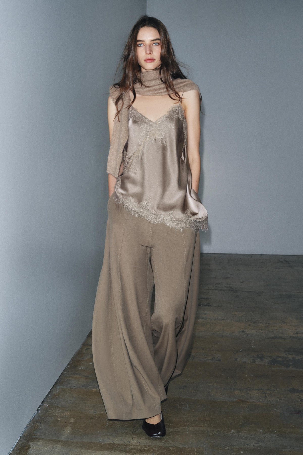 Weit geschnittene Hose mit Volumen