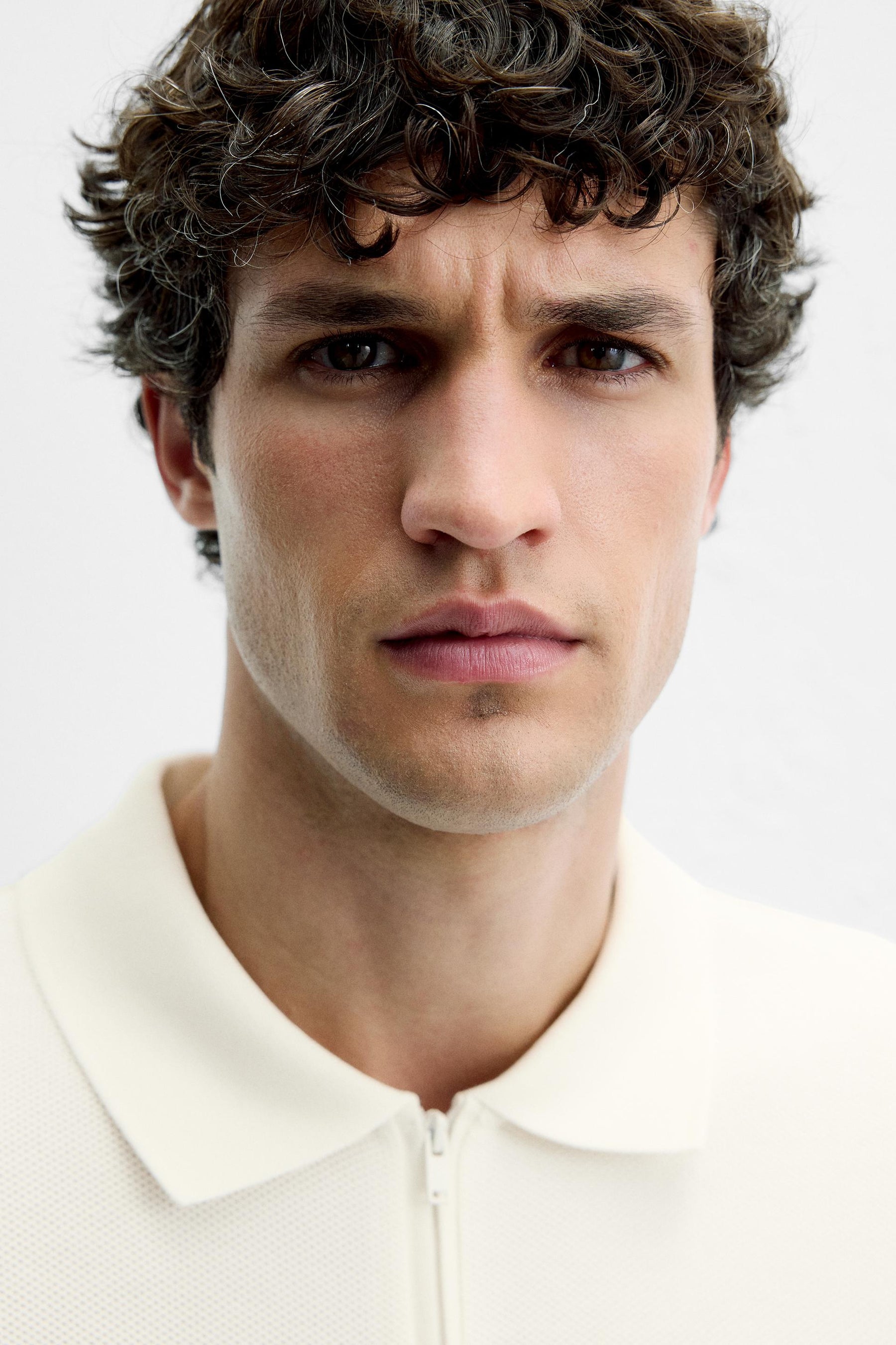 Polohemd mit Reißverschlusskragen