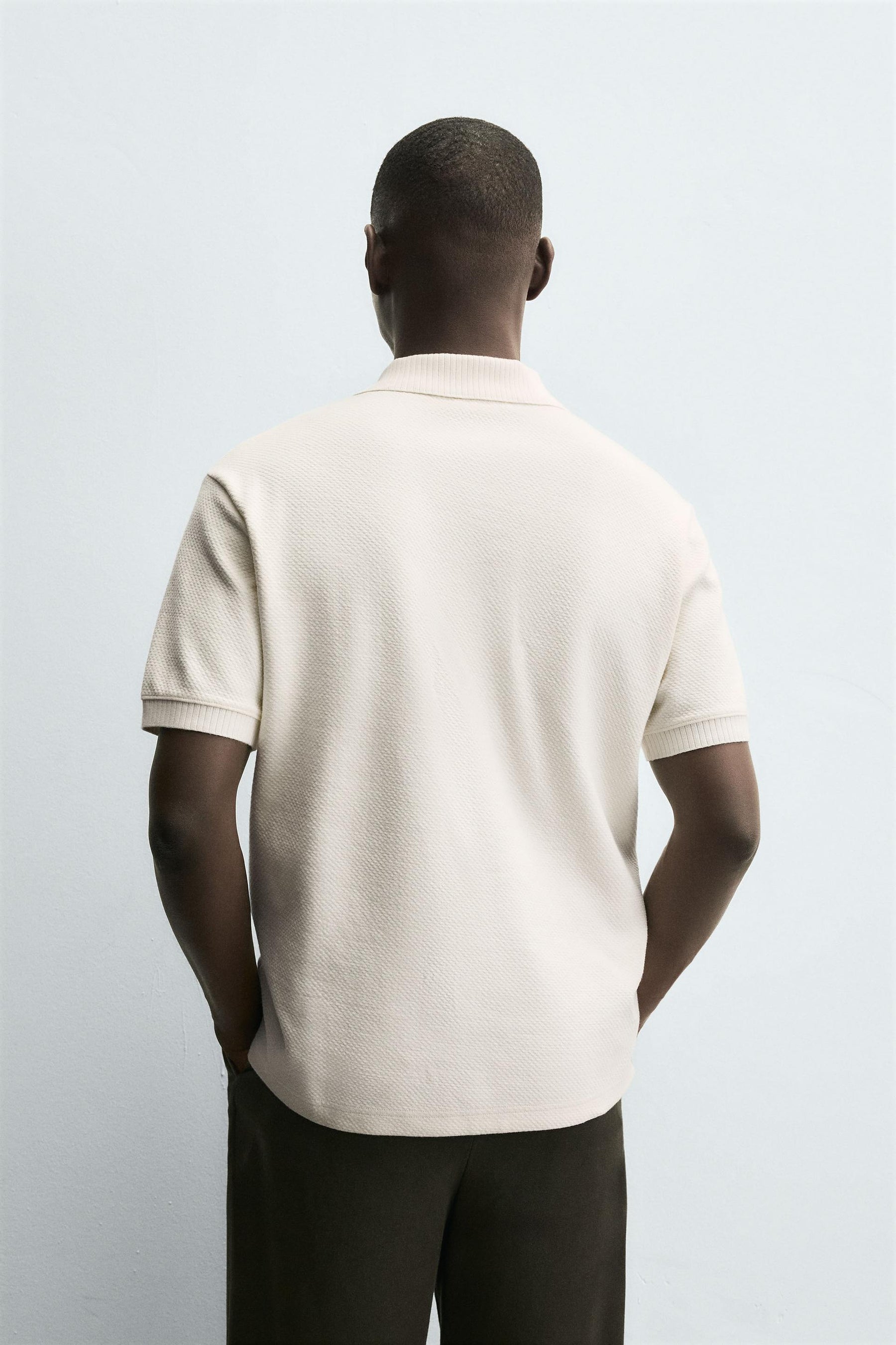 TEXTURED REGULAR FIT POLO SHIRT - Image 3