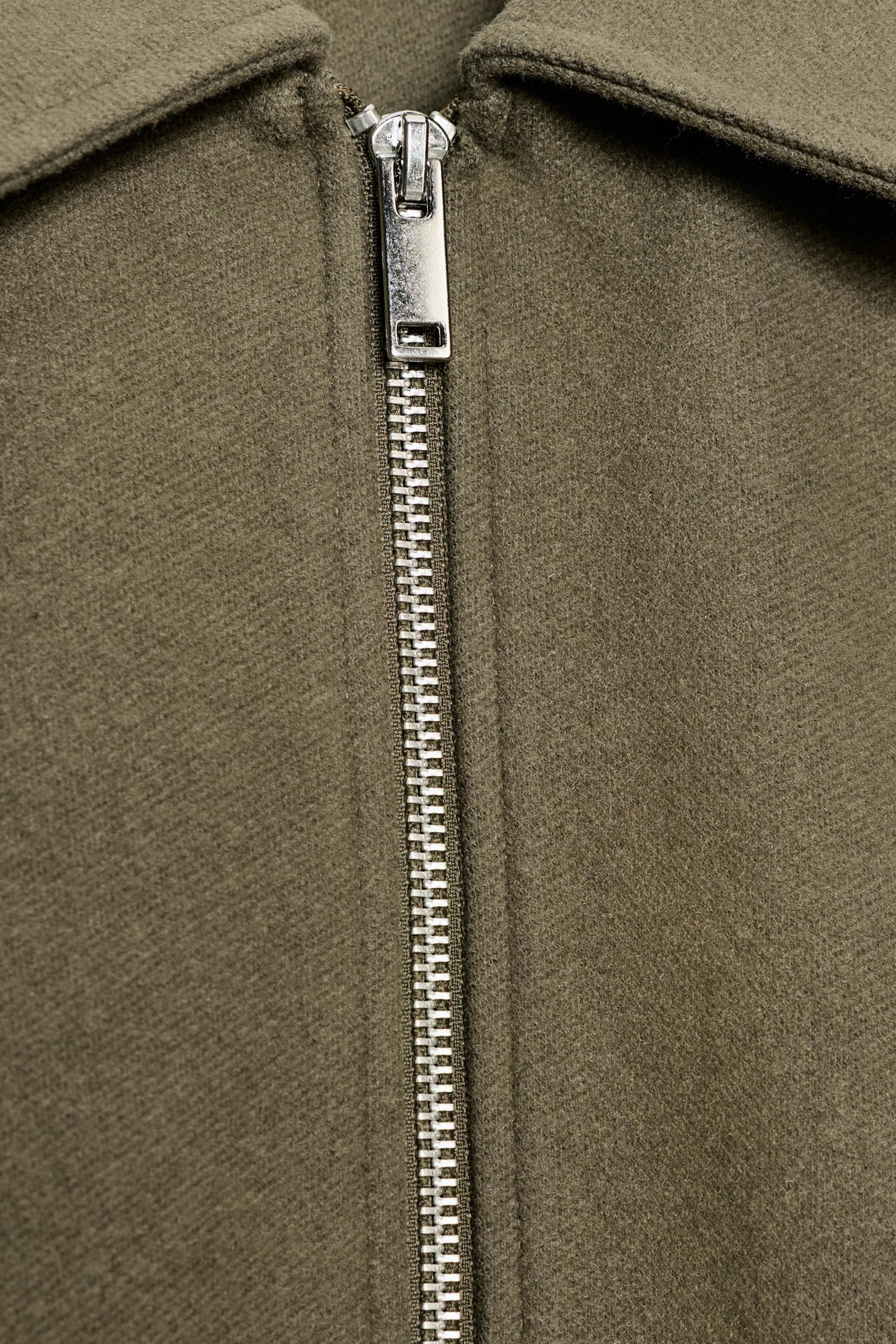 Weiche Bomberjacke mit Reißverschluss