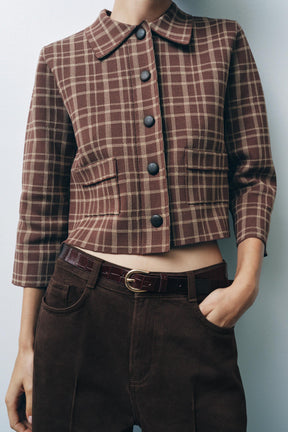 Karierte Strickjacke
