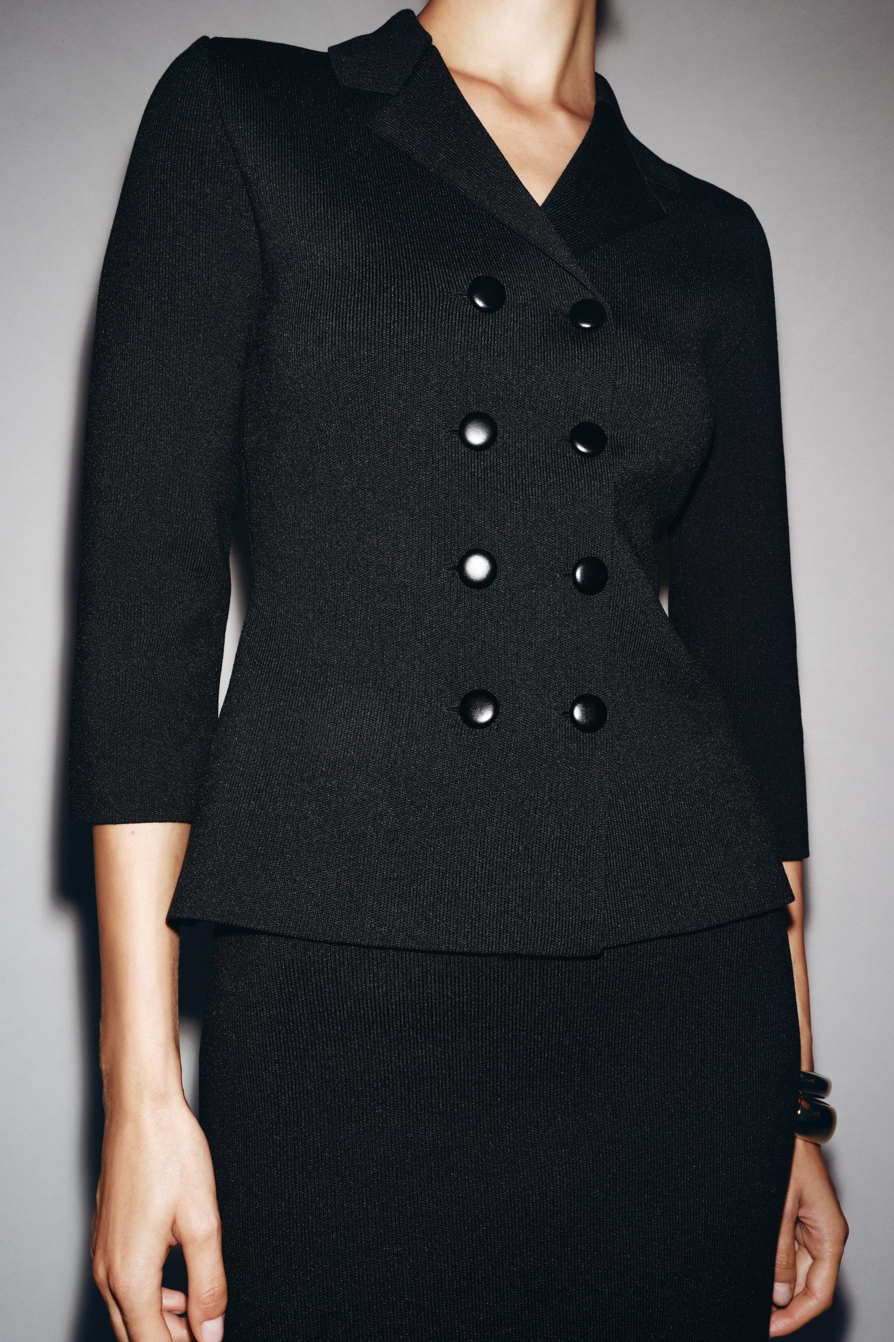 Strickblazer mit doppelter Knopfleiste