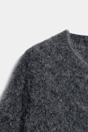 ÜBERGRÖSSERTER WOLLPULLOVER