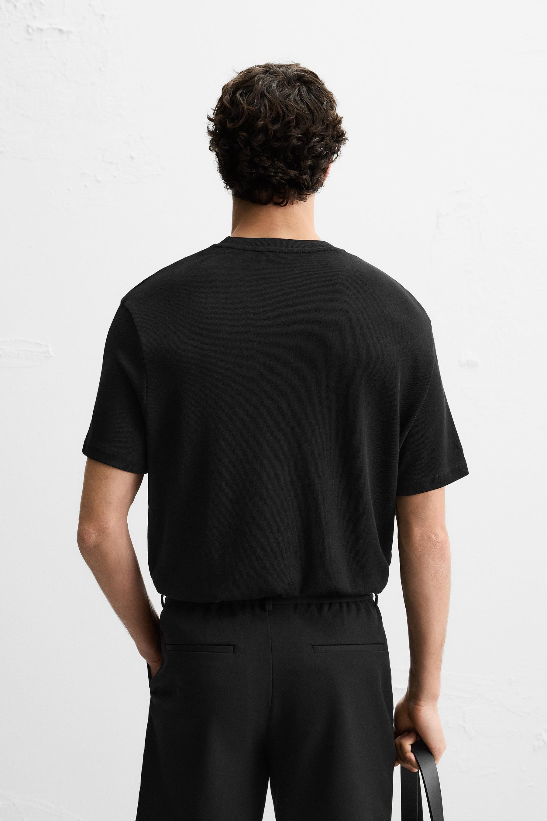 REGULAR FIT KNIT T-SHIRT - Image 3