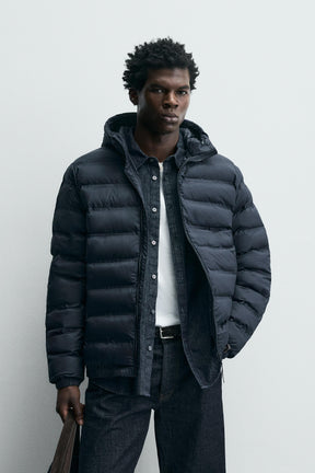 Leichte, wasserabweisende Jacke