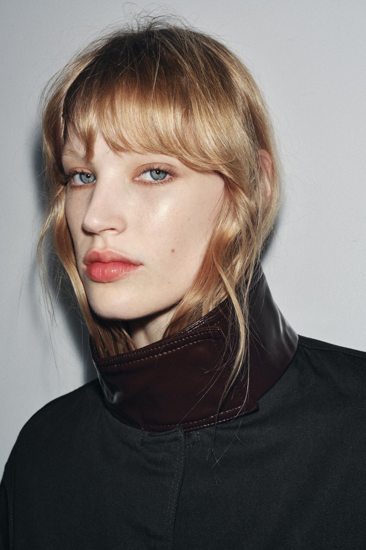 Jacke mit Kontrastkragen