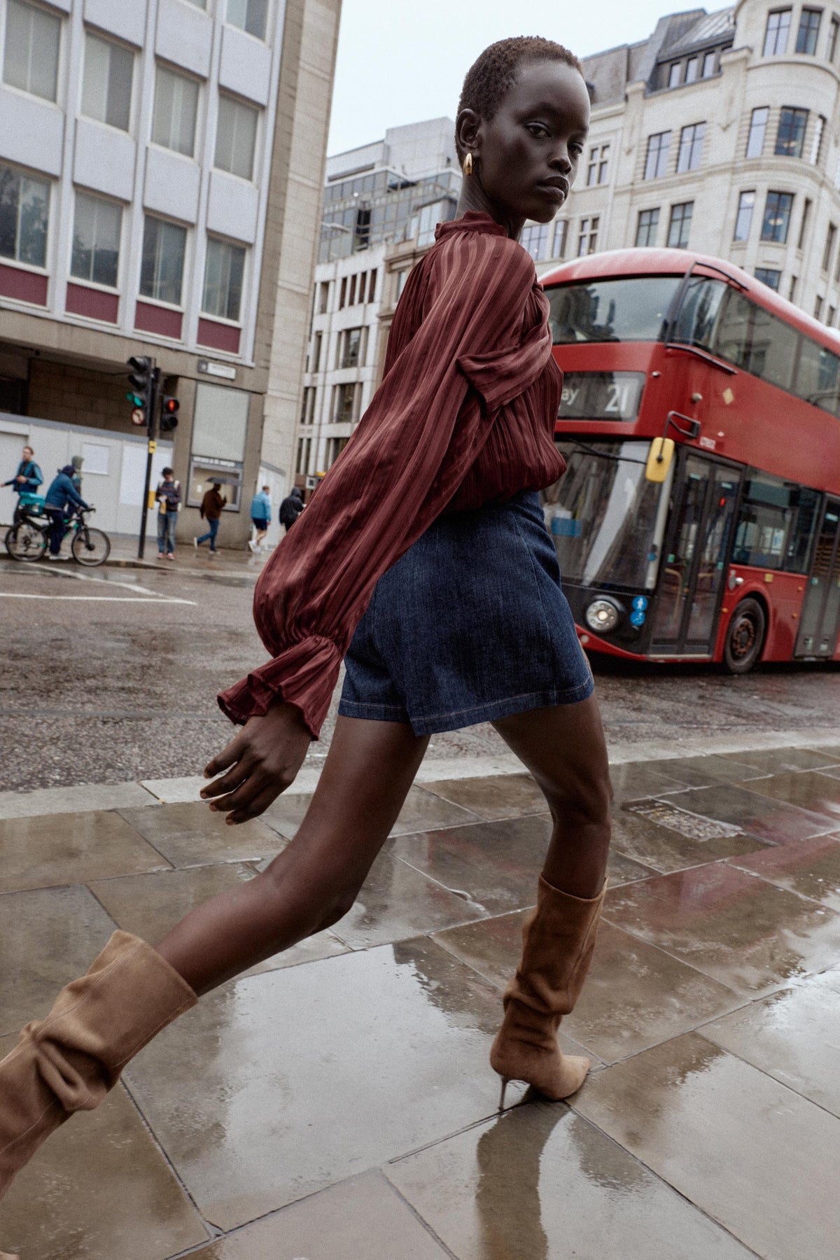 Gestreifte Bluse mit Schleife