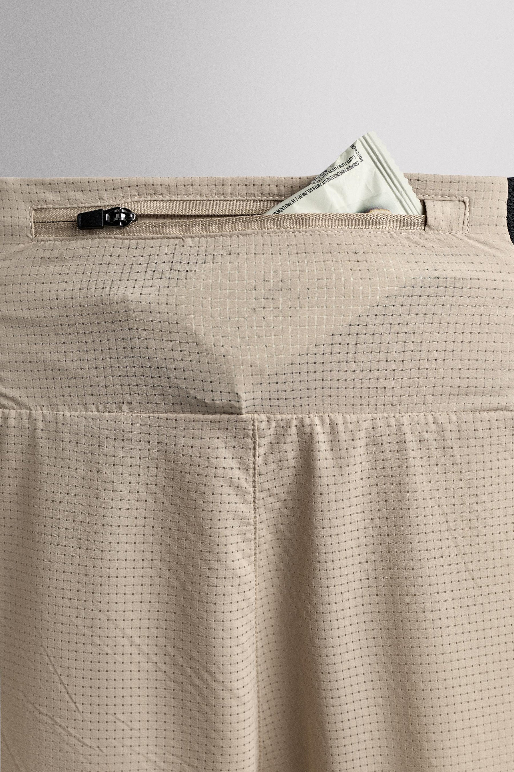 COLOUR BLOCK RUNNING SHORTS - Image 9