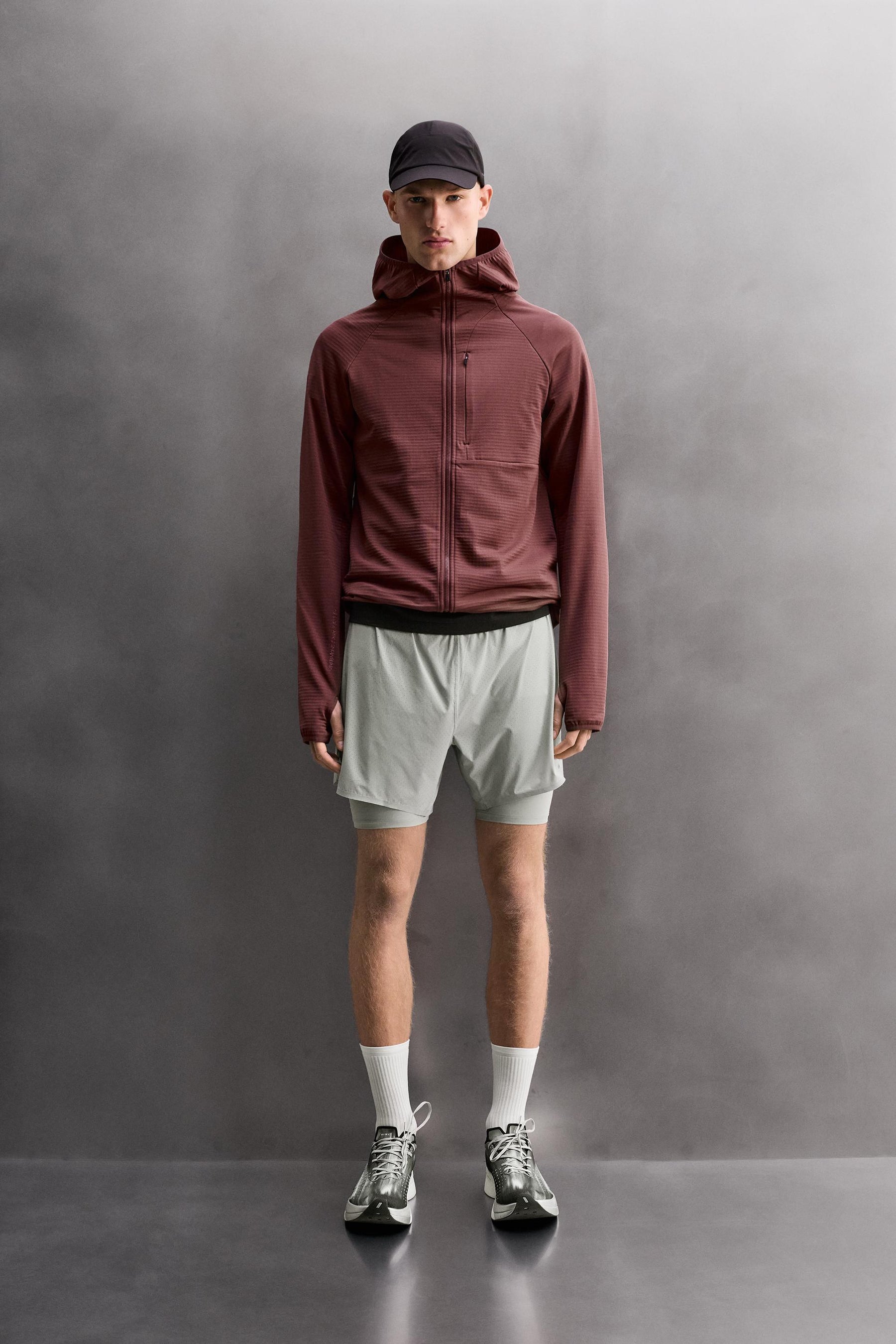 Hybridjacke mit Kapuze