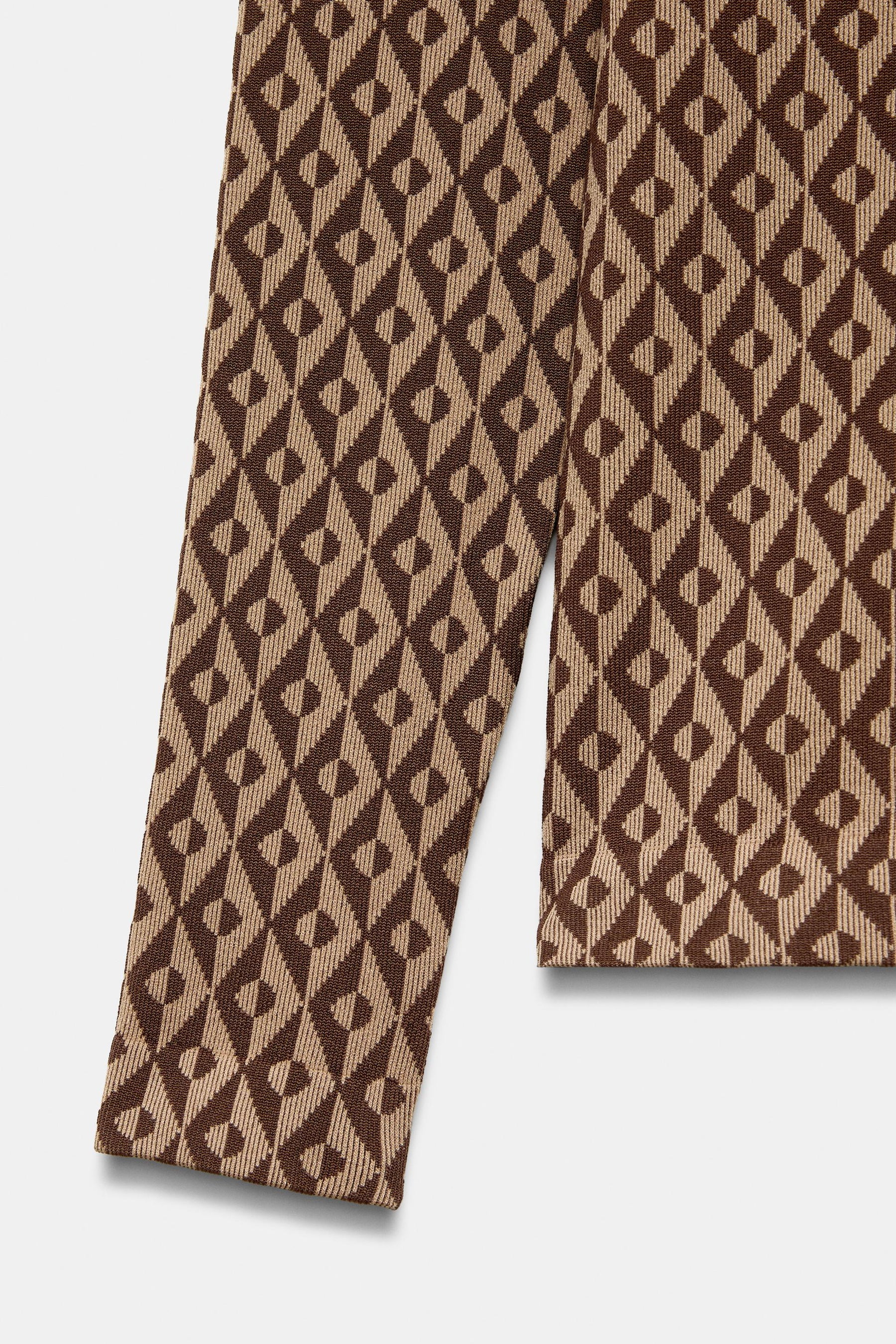 Nahtloses Thermo-Jacquard-T-Shirt