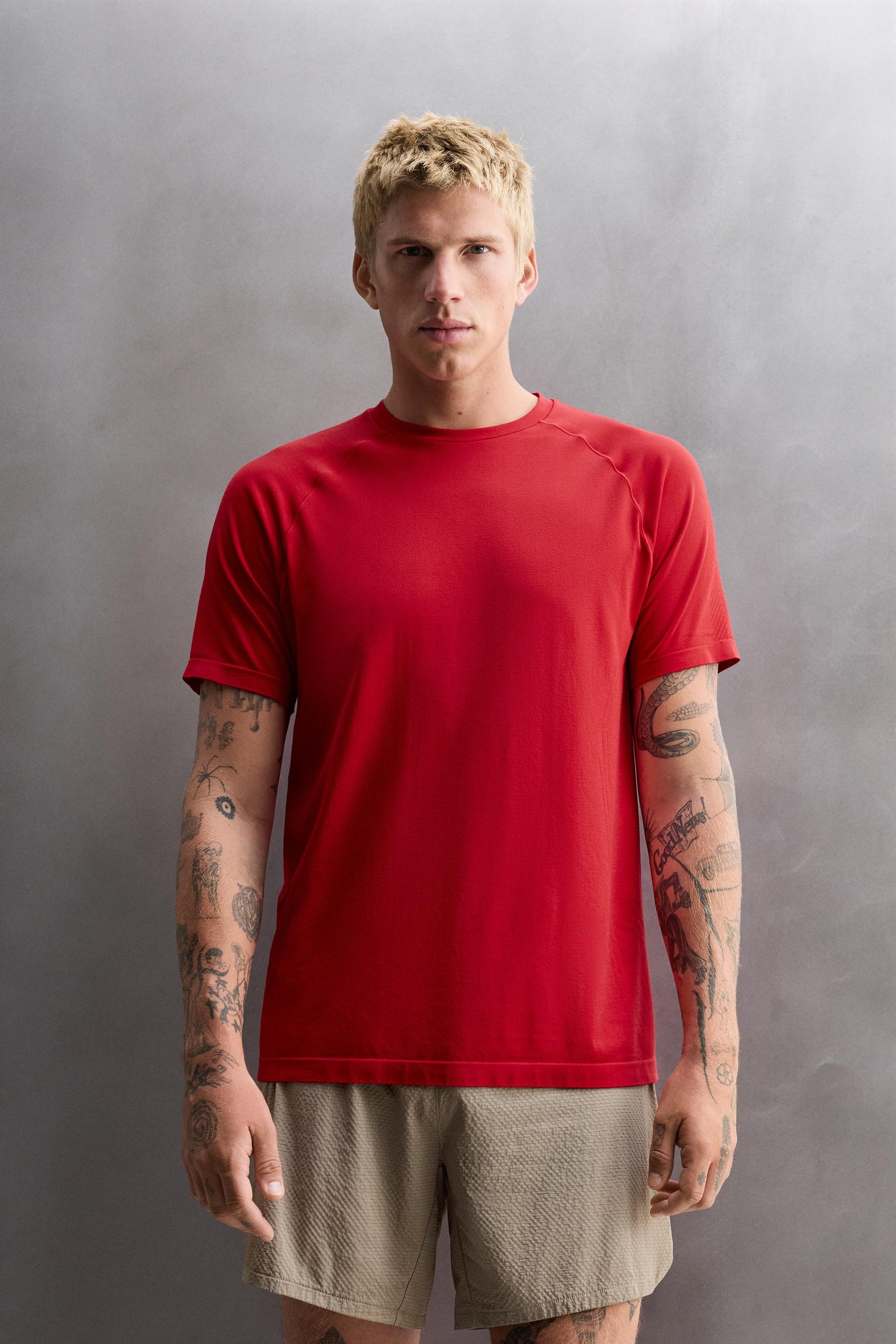 SEAMLESS TECHNICAL T-SHIRT - Image 2