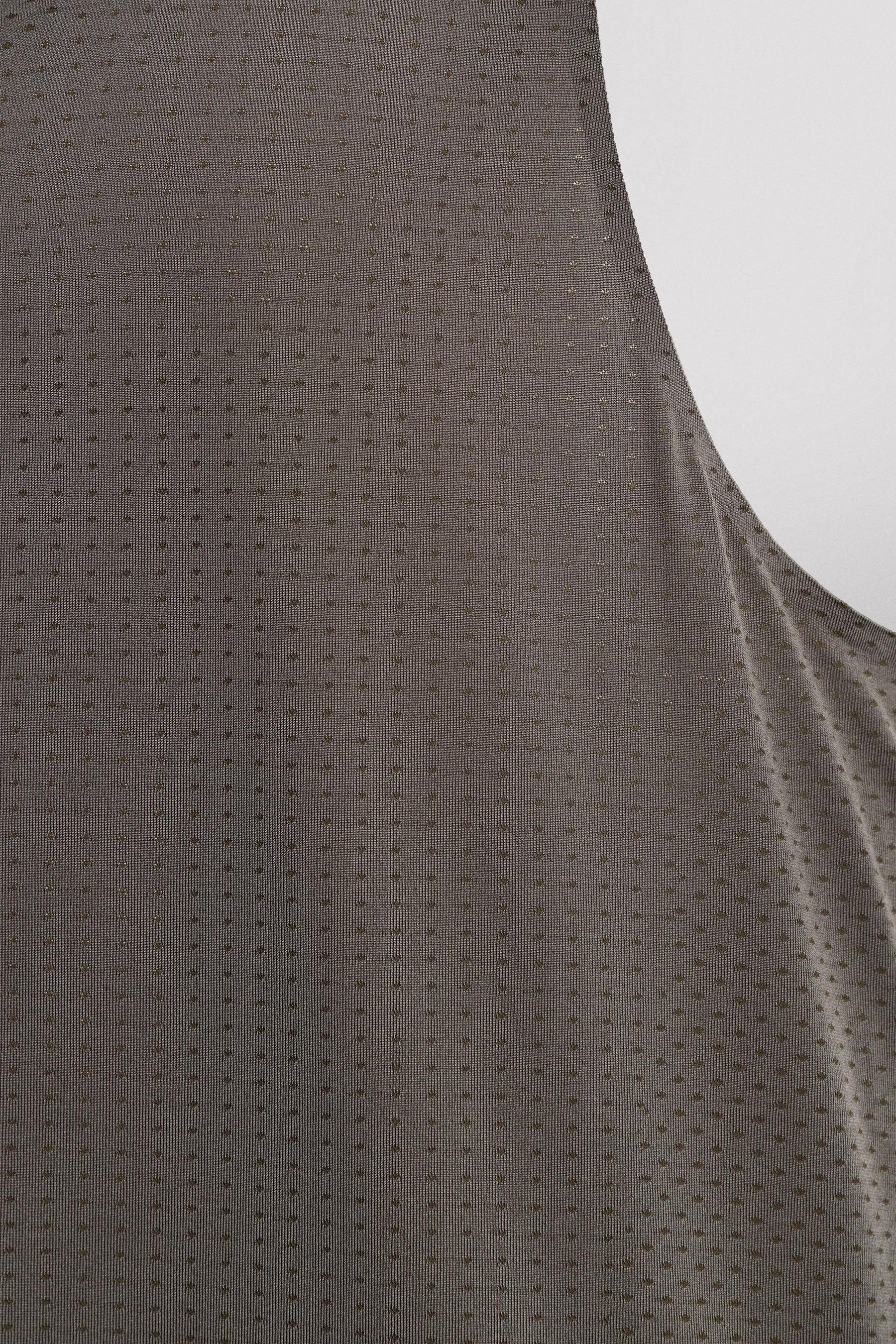 SEAMLESS TANK TOP - Image 8