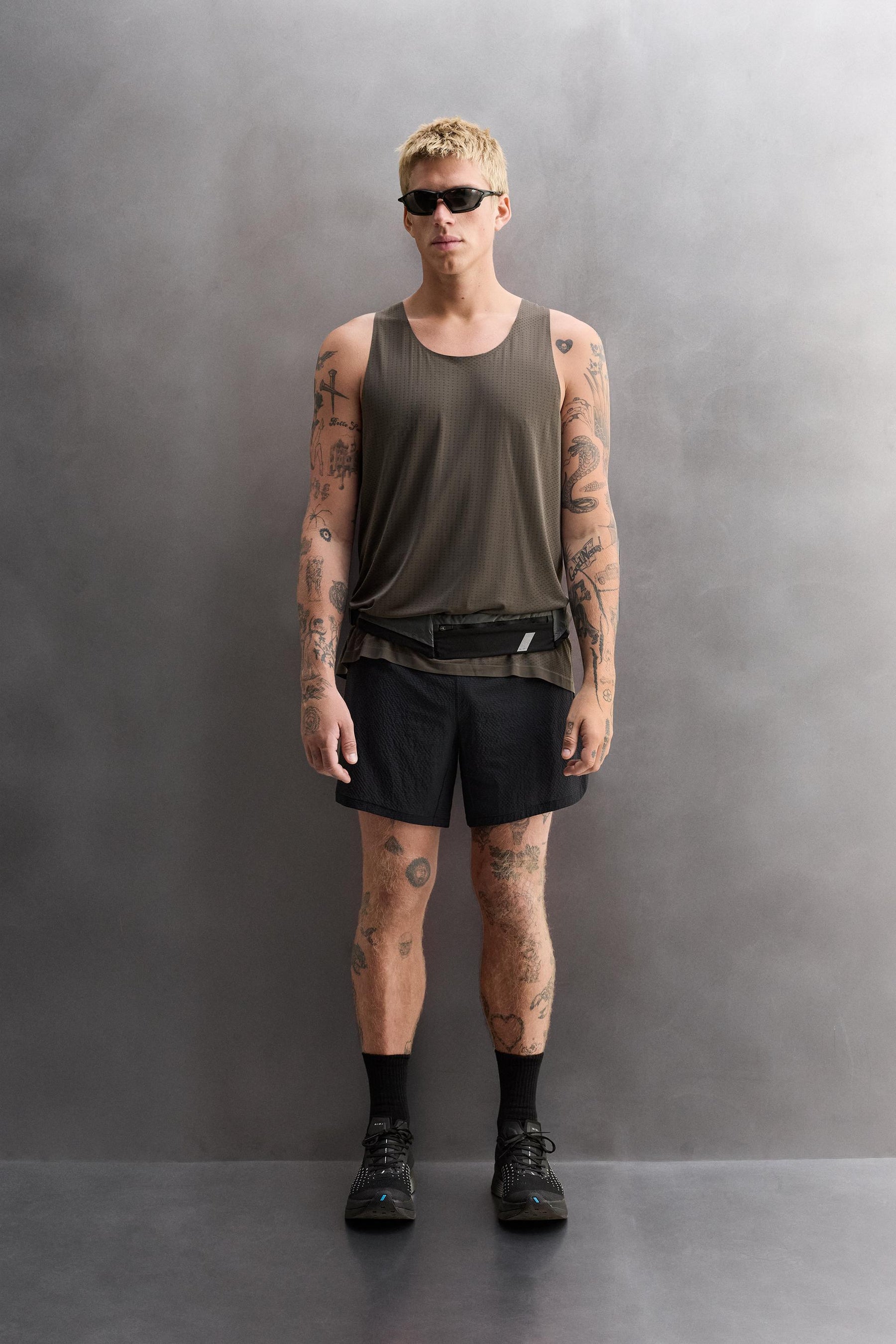 SEAMLESS TANK TOP - Image 1