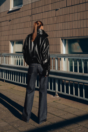 VOLUME JACKE AUS KUNSTLEDER