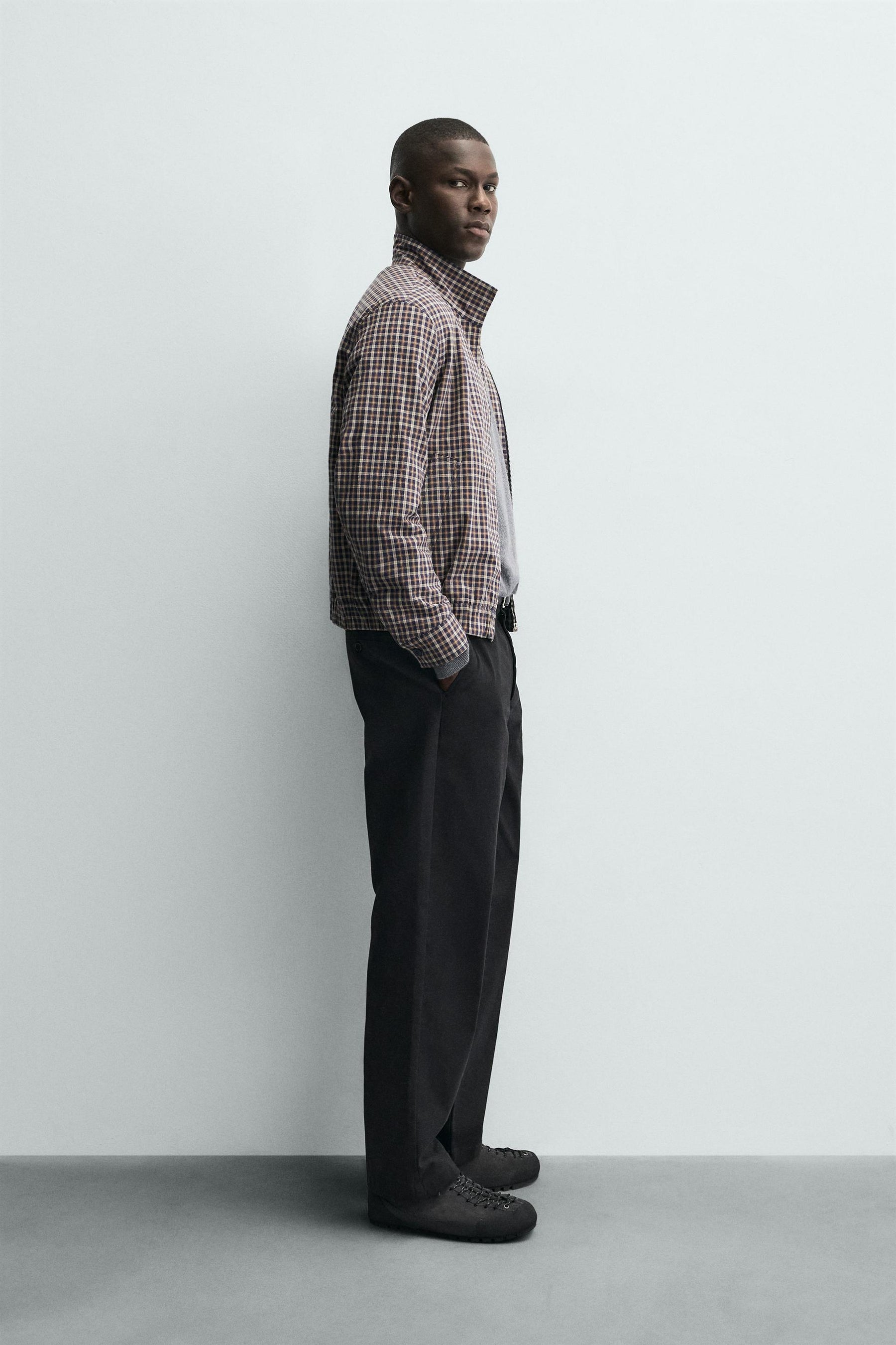 Chinos in klassischer Passform