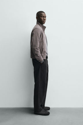 Chinos in klassischer Passform