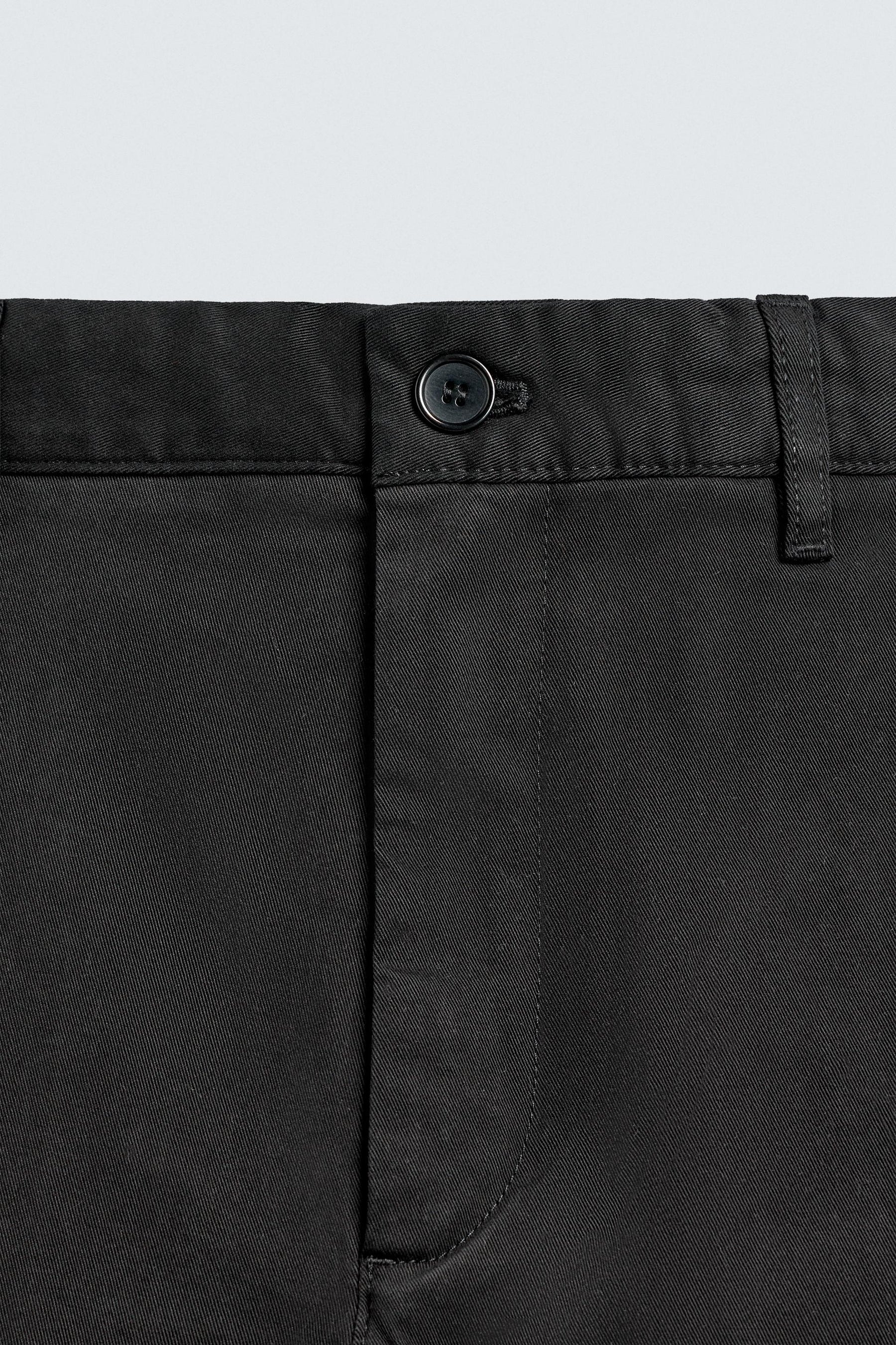 Chinos in klassischer Passform