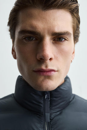 Leichte wattierte Weste