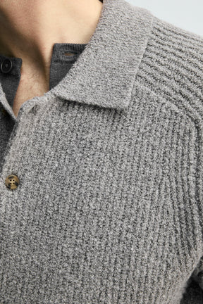BOUCLÉ TEXTURED KNIT POLO SHIRT - Image 6