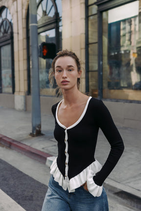 KONTRAST-RÜSCHJACKE