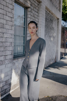 Strickjacke mit weichen Knöpfen