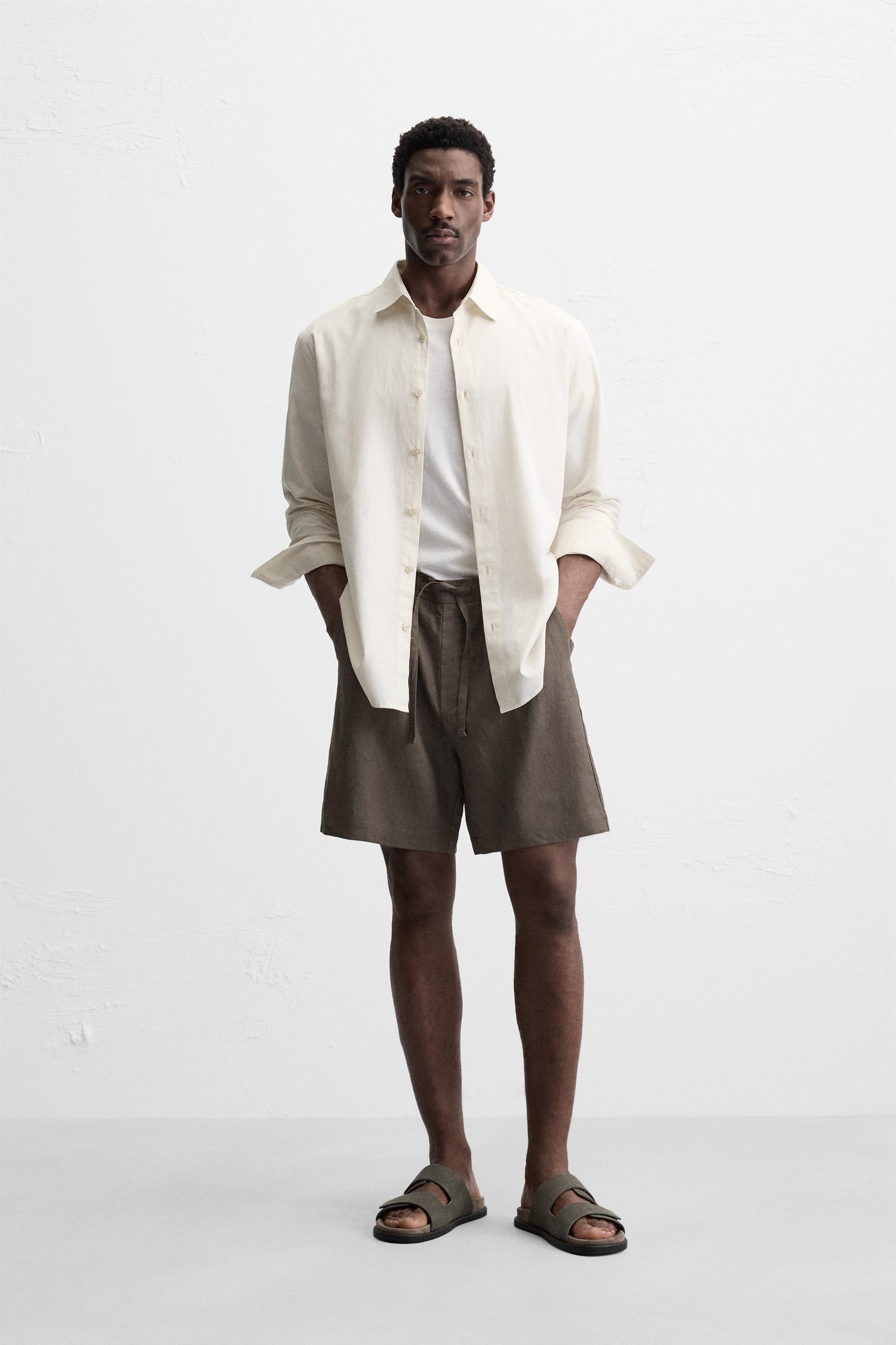 100% LINEN BERMUDA SHORTS - Image 1