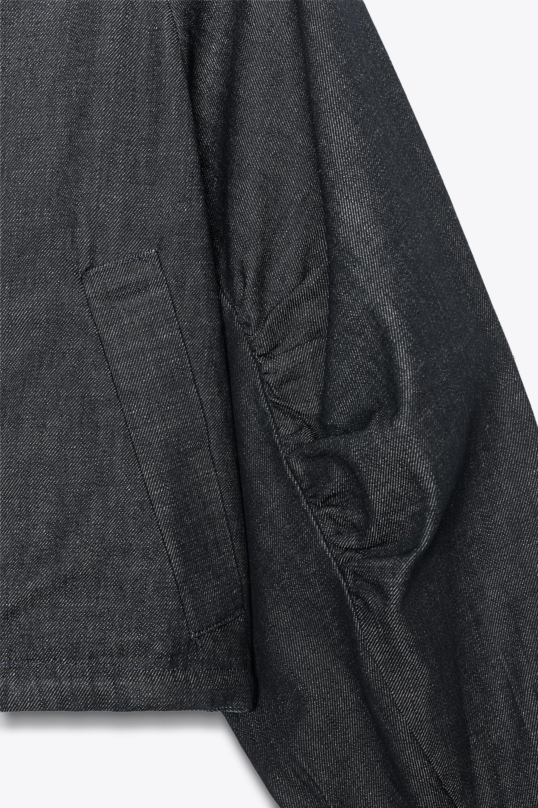 Bomberjacke aus Denim mit Puffärmeln