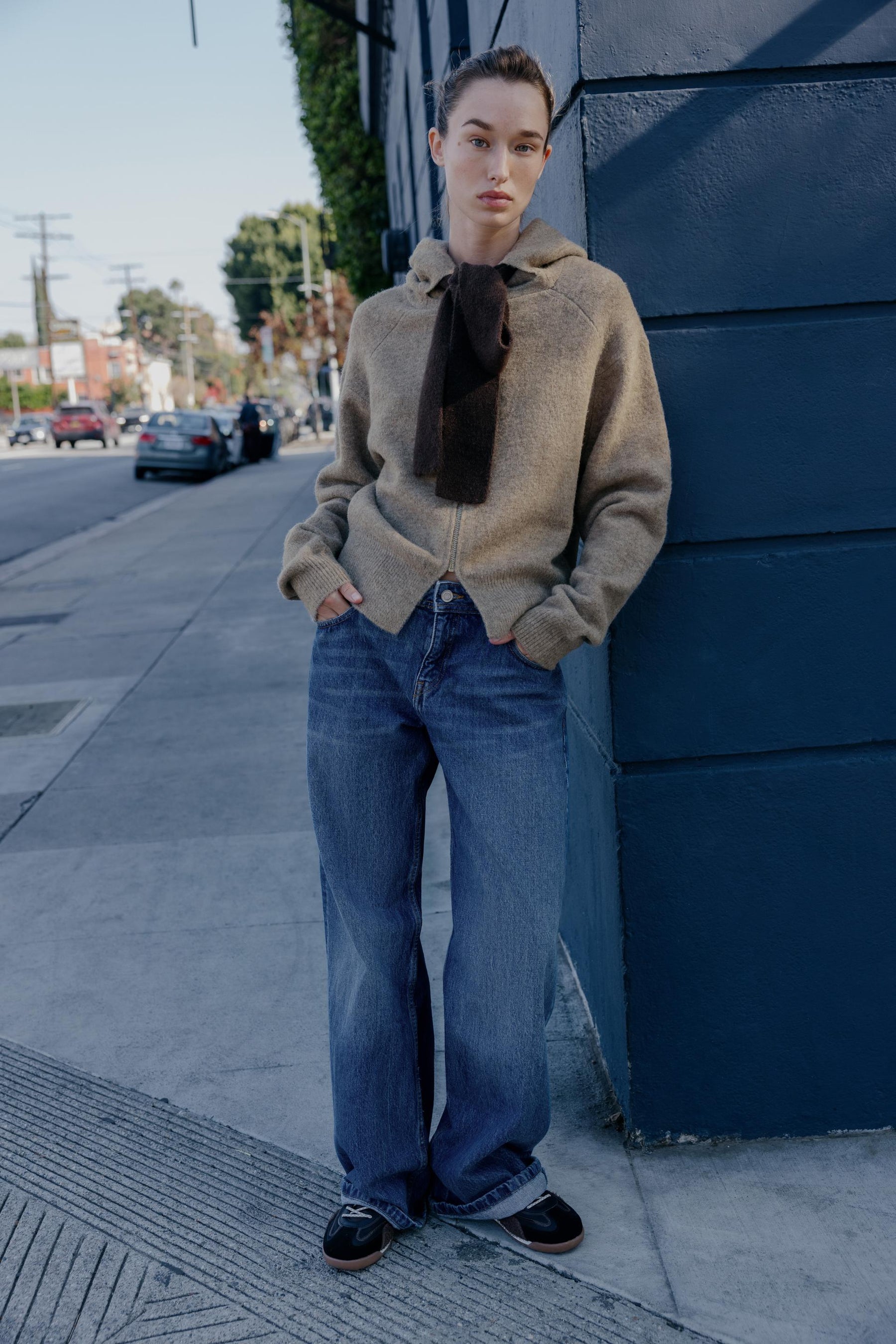 Strickjacke mit Schleifendetails