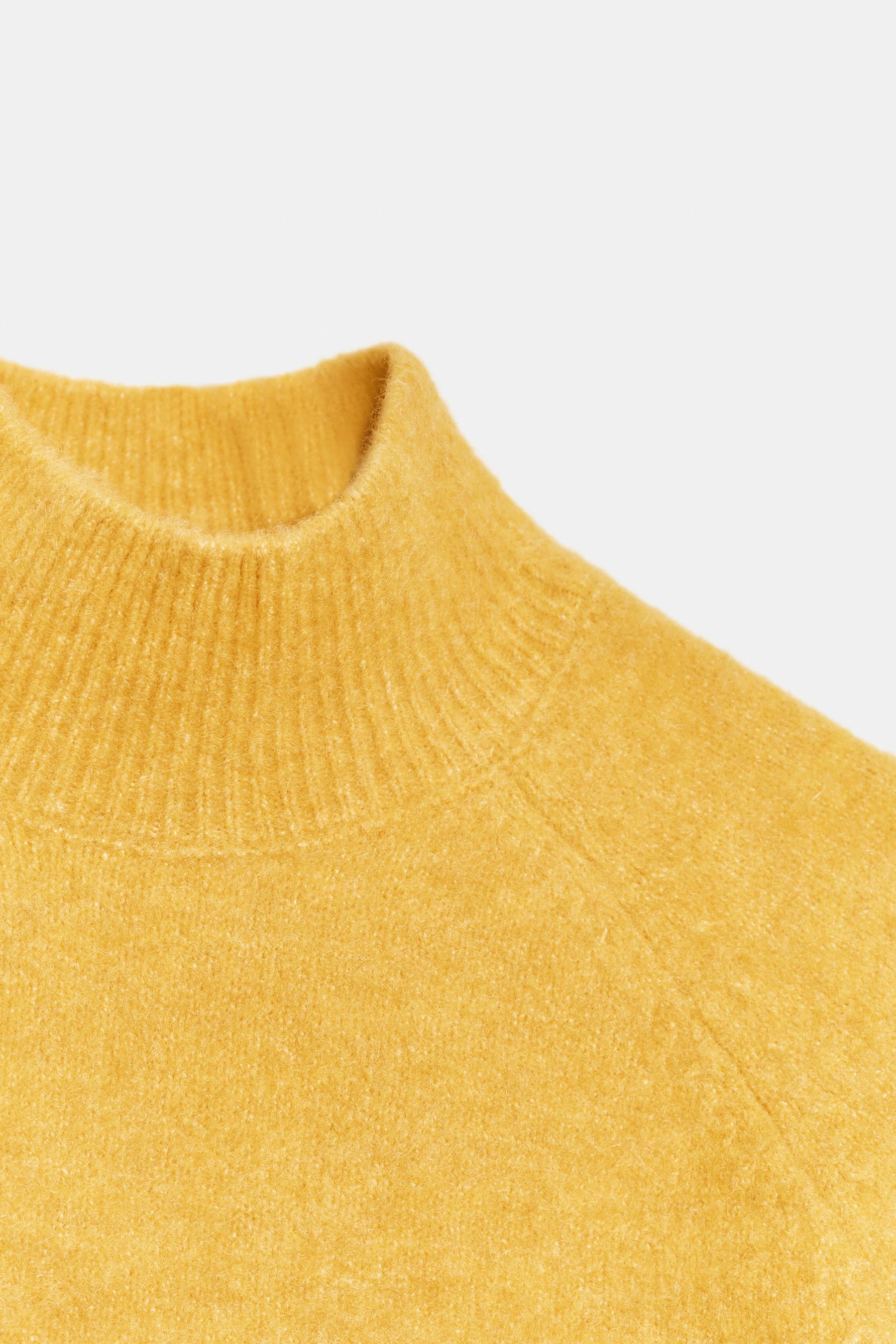 Kurzer, weicher Strickpullover