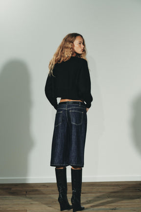 KURZGESTRICHENER PULLOVER