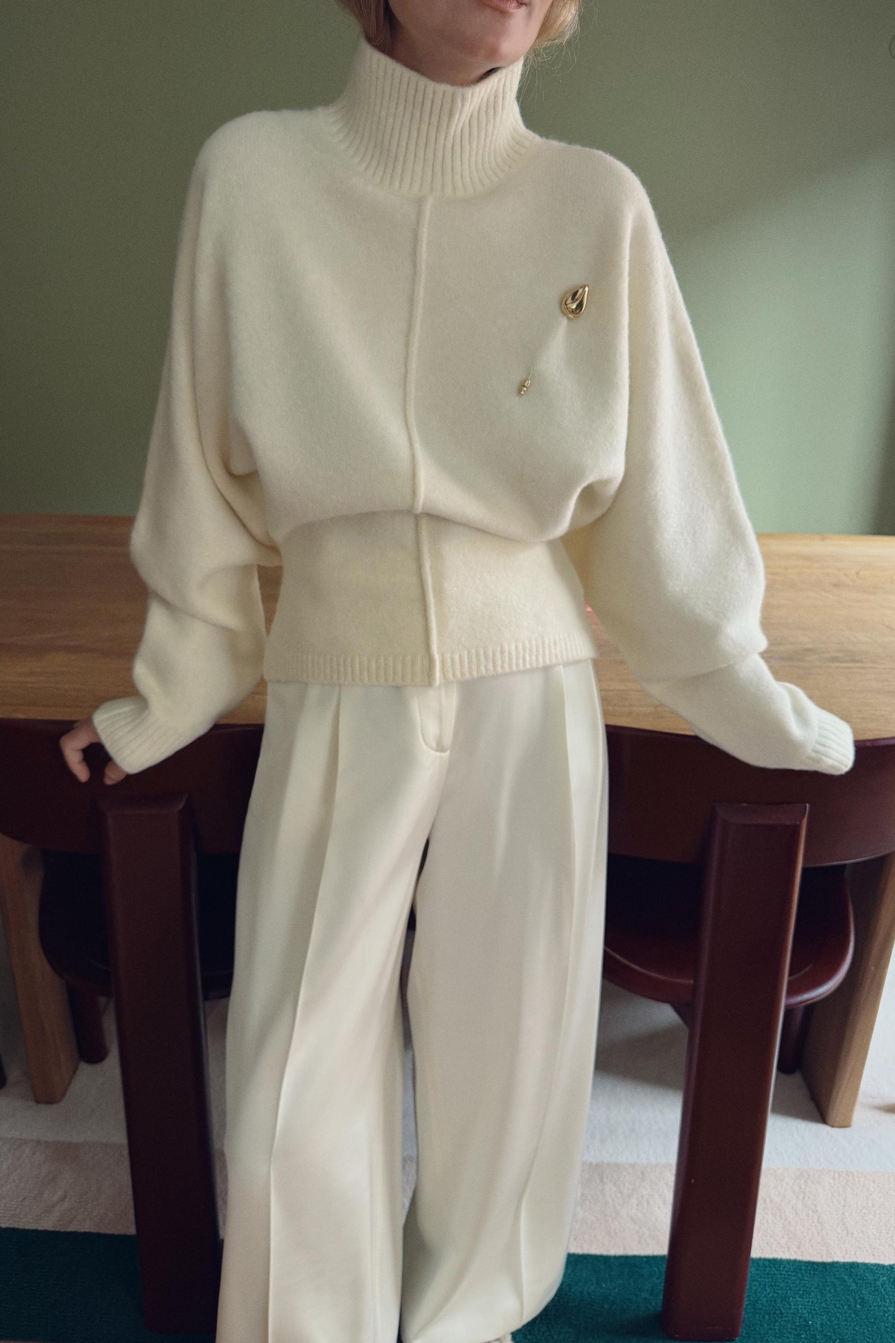 Strickpullover mit hohem Kragen