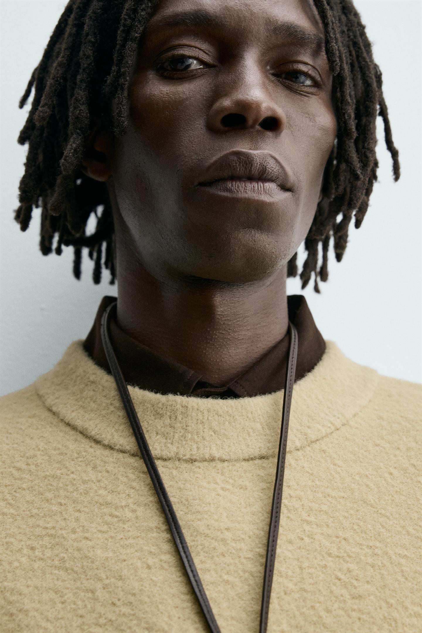 Strukturierter, lässiger Pullover 