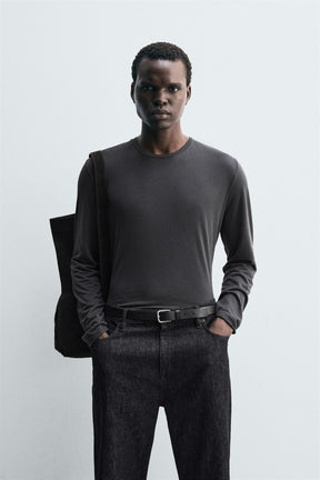 LIGHTWEIGHT LONG SLEEVE T-SHIRT - Image 2