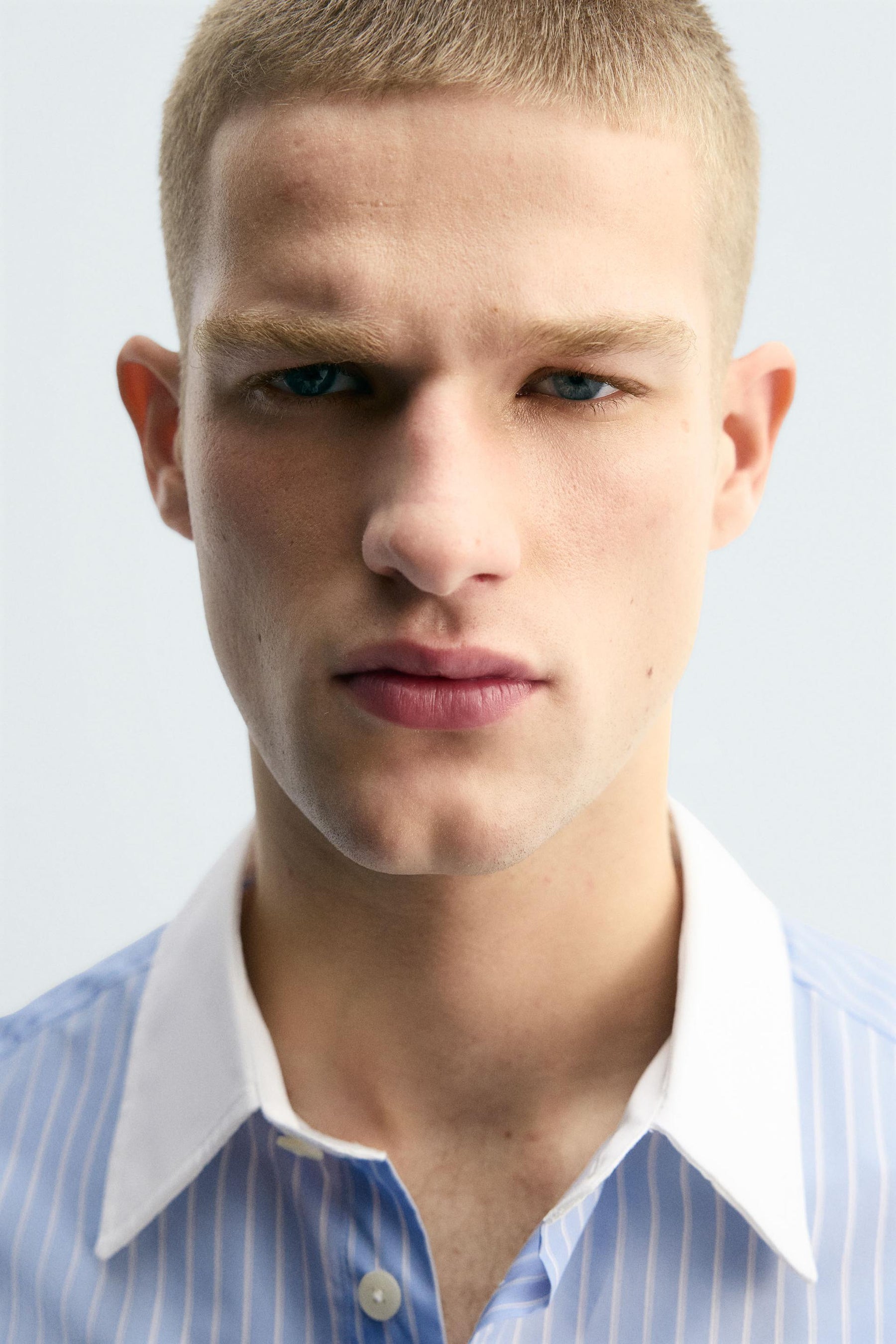 STRIPED SHIRT WITH CUFFLINK CUFFS - Image 5