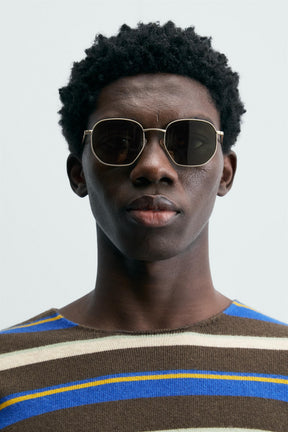 Gestreifter Strickpullover