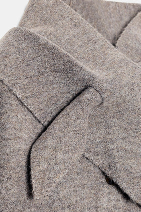 Strickjacke mit Schaldetails