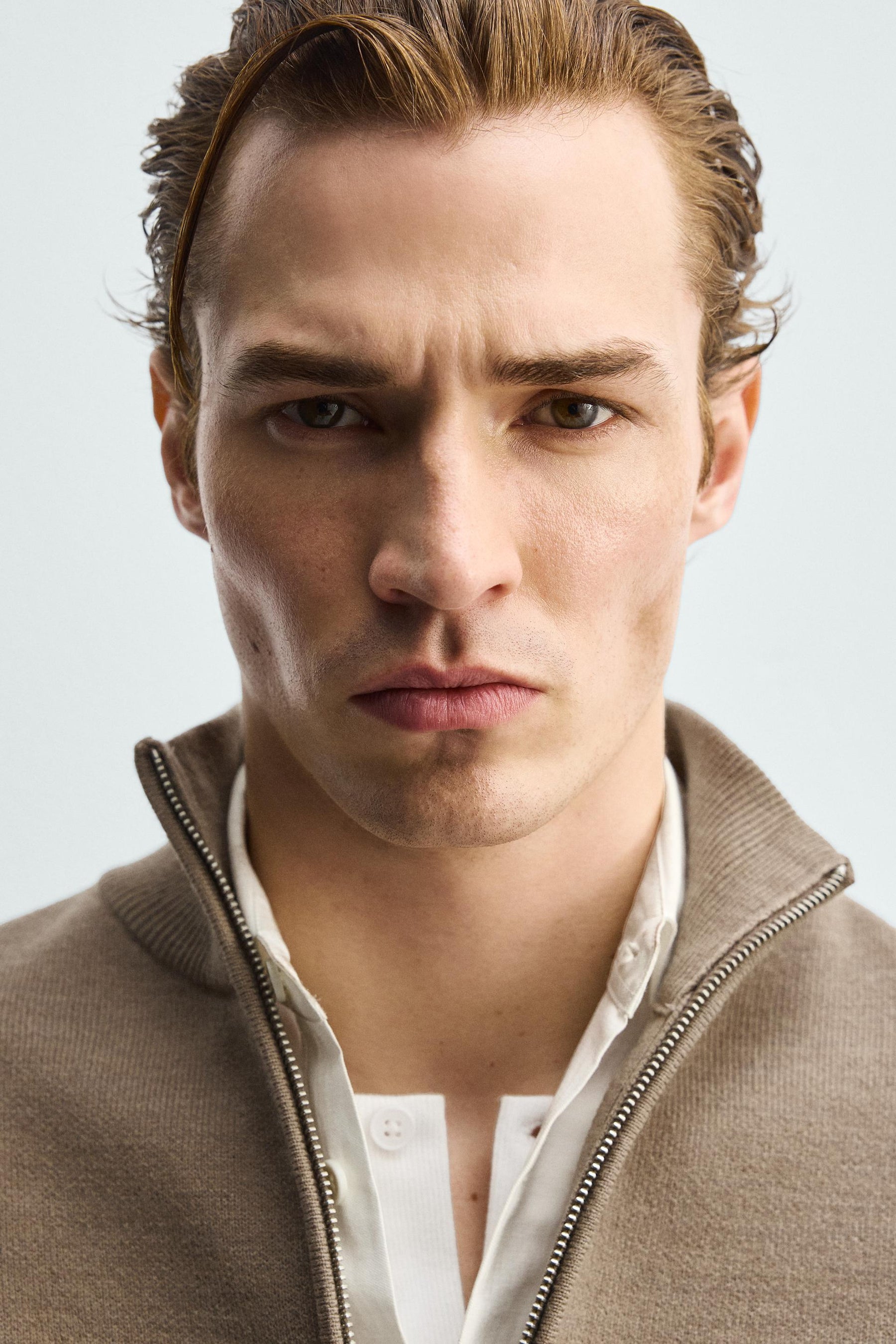 Pullover mit Reißverschlusskragen