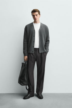 Strickjacke aus strukturierter Wolle